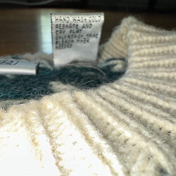 Vintage SKYR Sweater Mens Large Green Cream Shetland Wool Nordic Fair Isle 90s - Picture 8 of 8